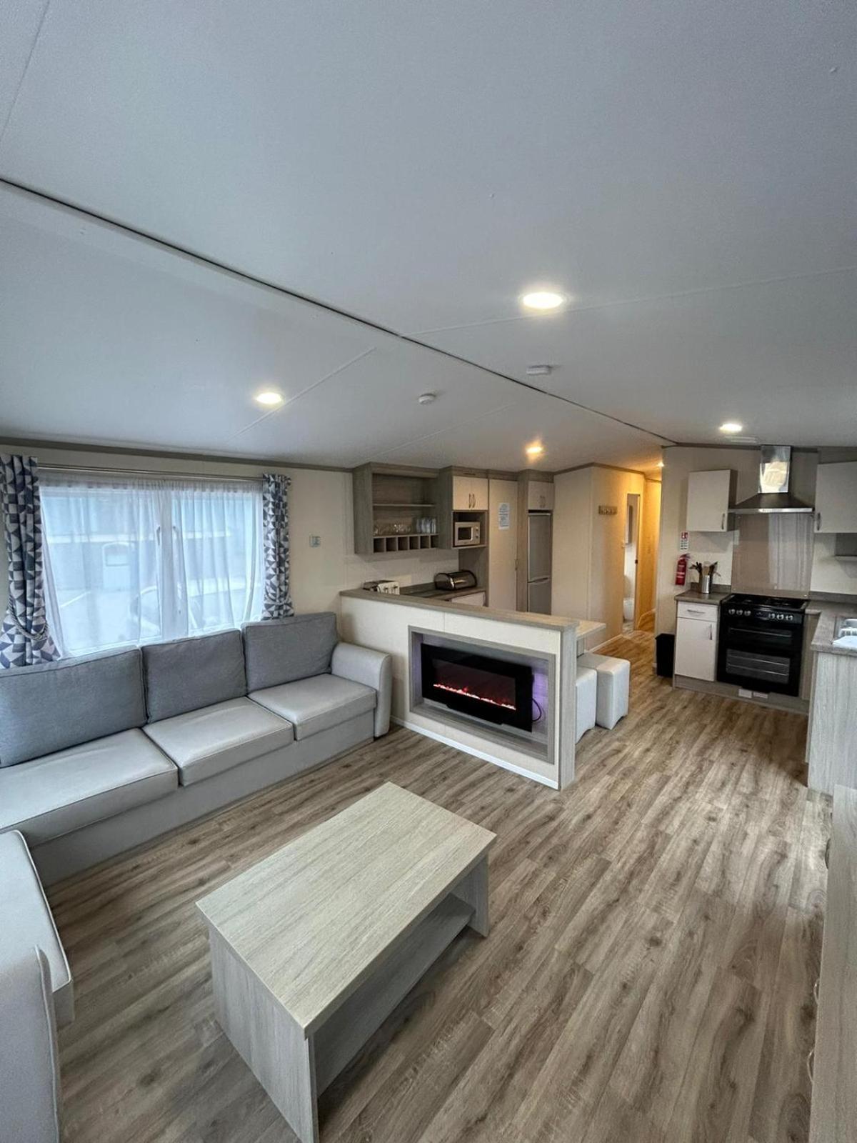 34 Leisure Park Unity 6 Berth Passes Optional No Pets Brean